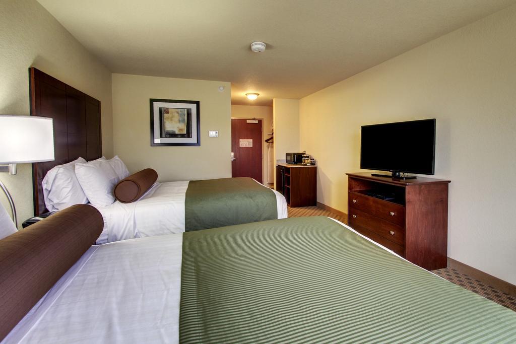 Cobblestone Inn & Suites - Linton Room photo